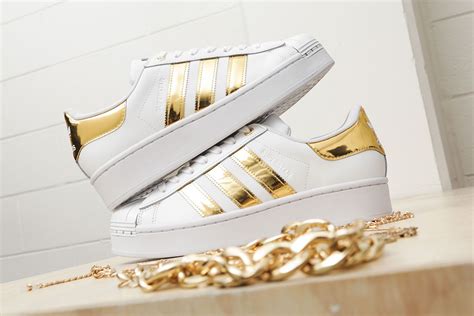 adidas superstar zilverkleur|adidas gold metallic superstar.